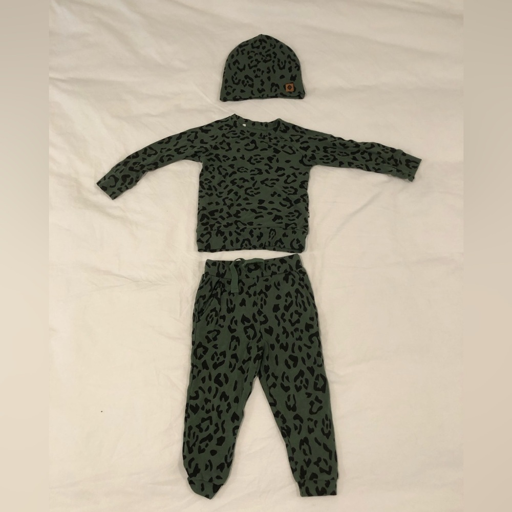 18-24m Kyte Baby jersey jogger set in leopard